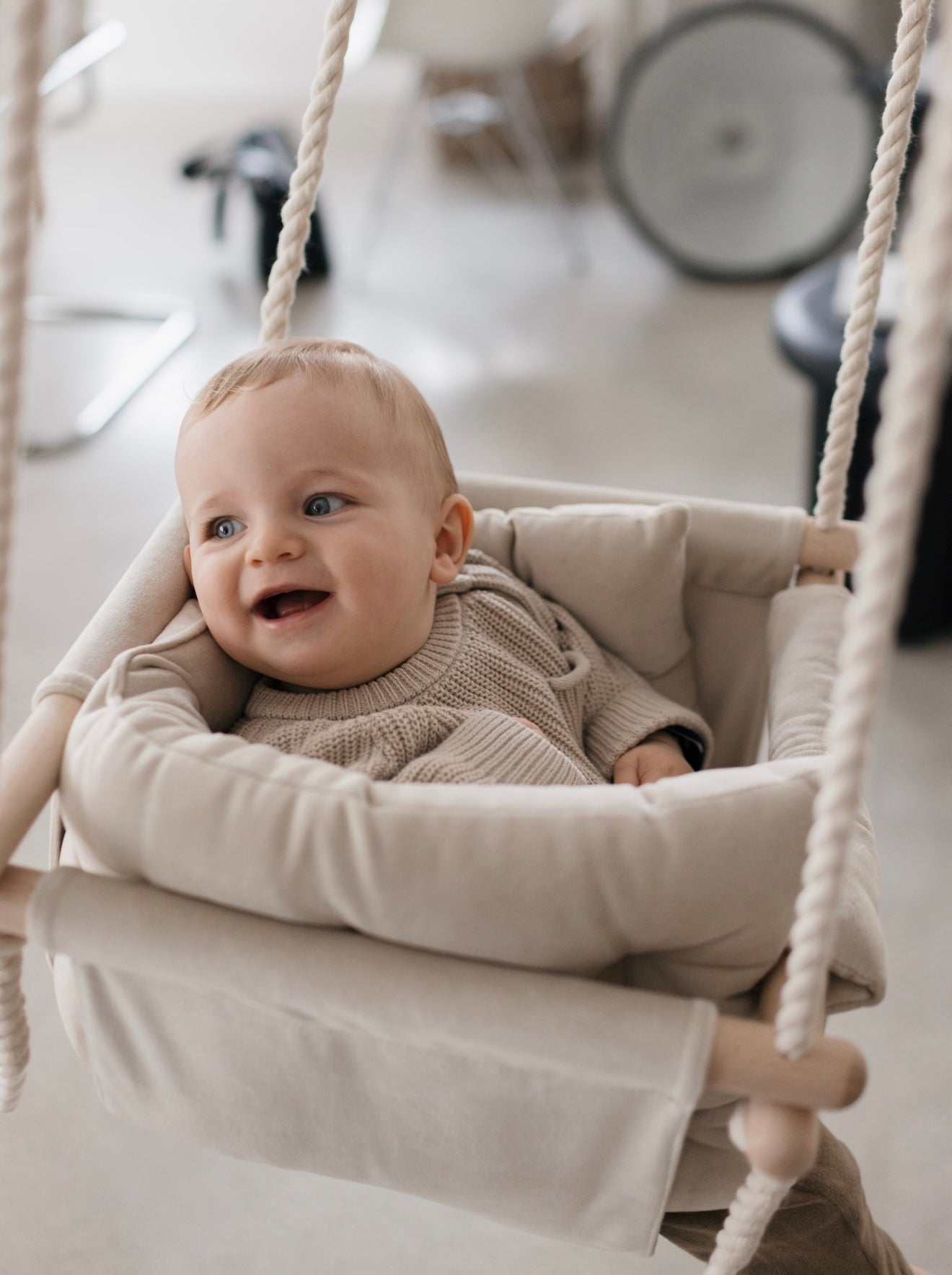 Premium Cappuccino White Schaukel - Handgefertigte Schaukel